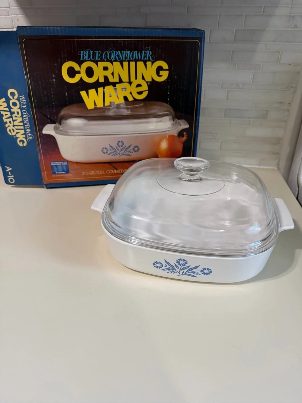 Vintage Corning Ware Blue Cornflower A-10-B 2.5 Qt Casserole w/ Box & Lid